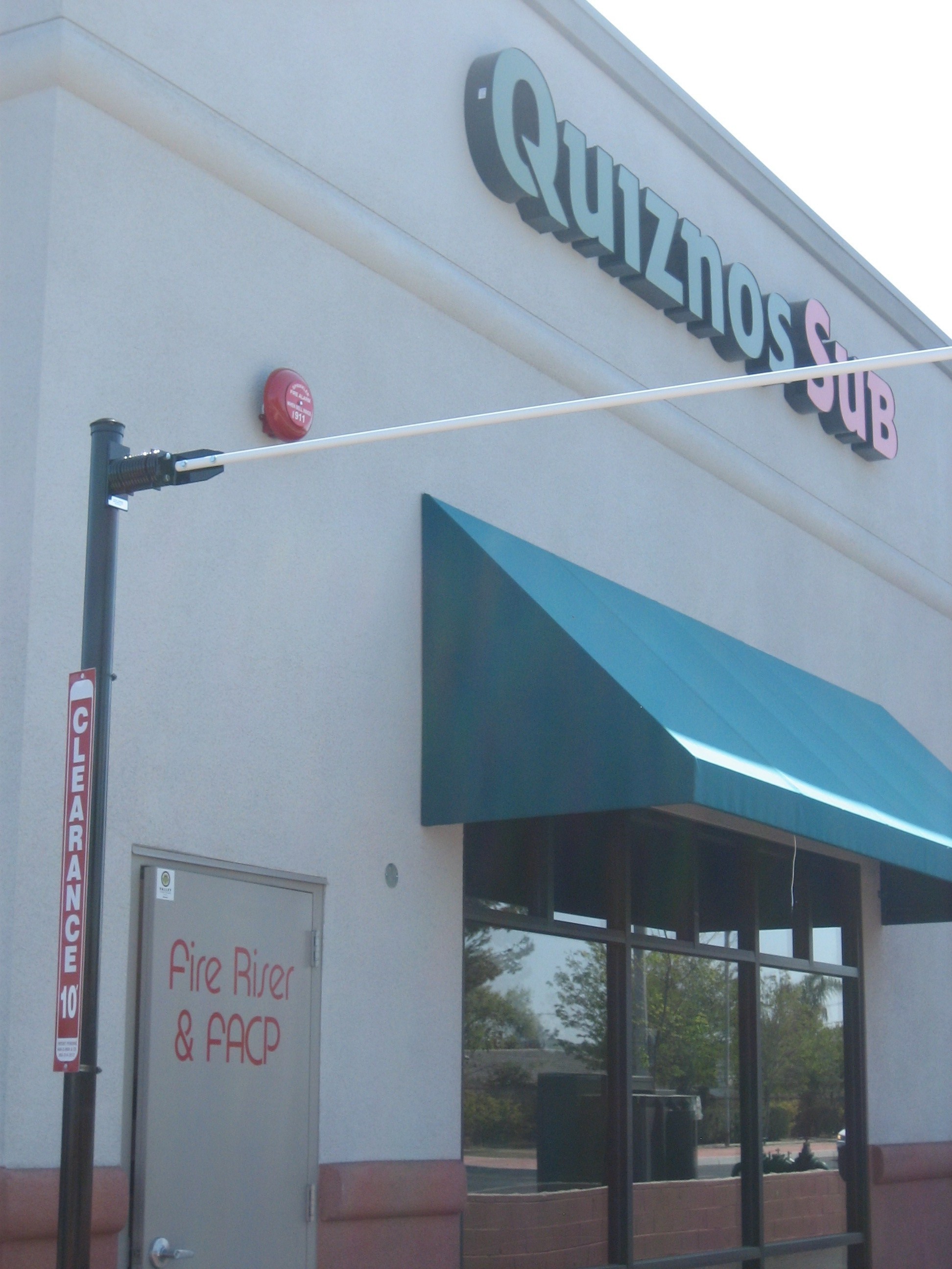 Clearance Arm - Quiznos Sub